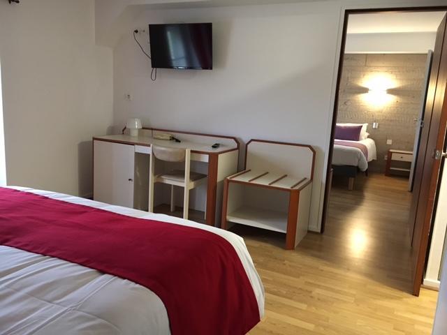Logis Hotel "Ici M'Aime" Rouvray  المظهر الخارجي الصورة