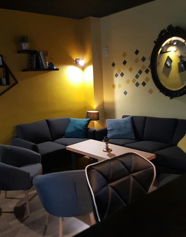 Logis Hotel "Ici M'Aime" Rouvray  المظهر الخارجي الصورة